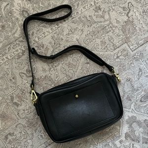 Madewell Large Transport Camera Bag in Black
